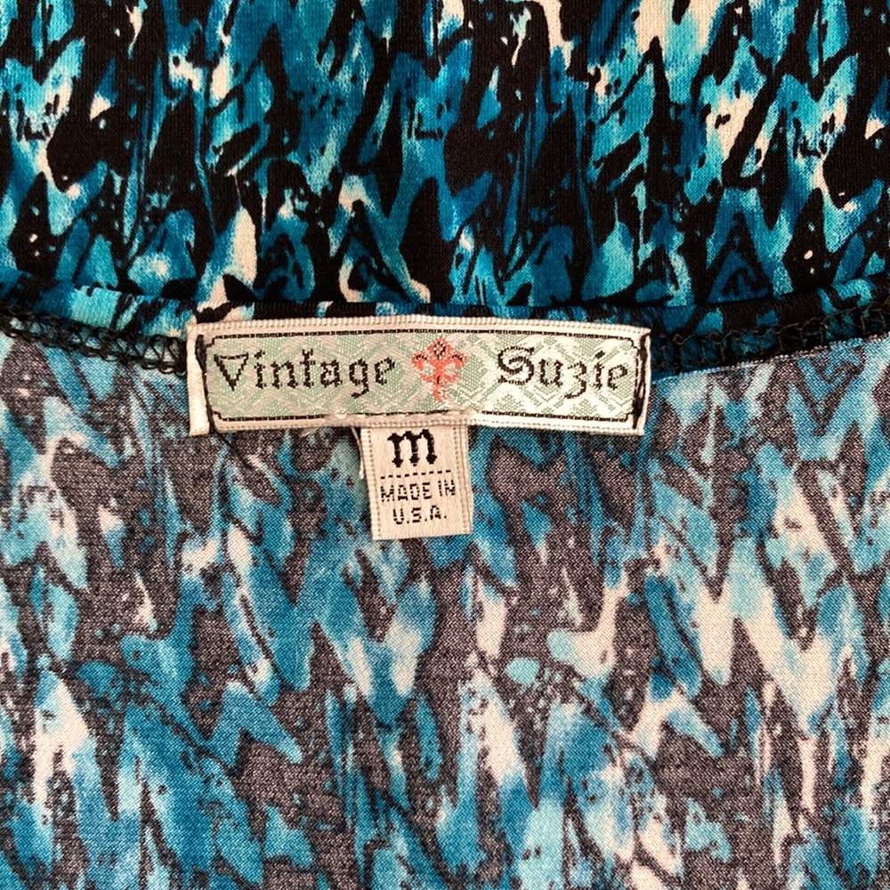 Vintage Suzie | Women’s Bright Vibrant Print Short Sleeve Blouse - Picture 4 of 6